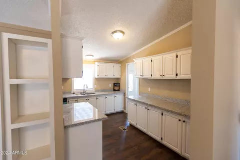 2245 W Tonto St, Apache Junction, AZ 85120 photo 9