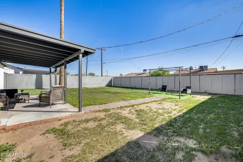 Exterior - 1431 E Chambers St, Phoenix, AZ 85040 photo 11 of 11