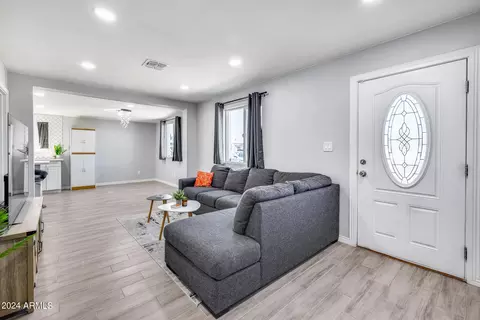 Living - 1431 E Chambers St, Phoenix, AZ 85040 photo 5 of 7