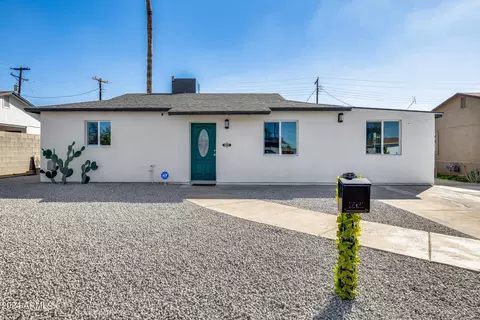 Exterior - 1431 E Chambers St, Phoenix, AZ 85040 photo 1 of 11