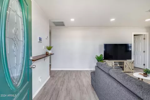 Living - 1431 E Chambers St, Phoenix, AZ 85040 photo 2 of 7