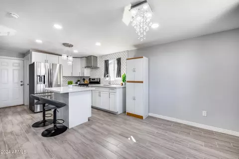Kitchen - 1431 E Chambers St, Phoenix, AZ 85040 photo 3 of 8