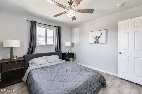 Bedroom - 1431 E Chambers St, Phoenix, AZ 85040 photo 3 of 7