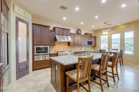 Kitchen - 115 E Summerside Rd, Phoenix, AZ 85042 photo 1 of 7
