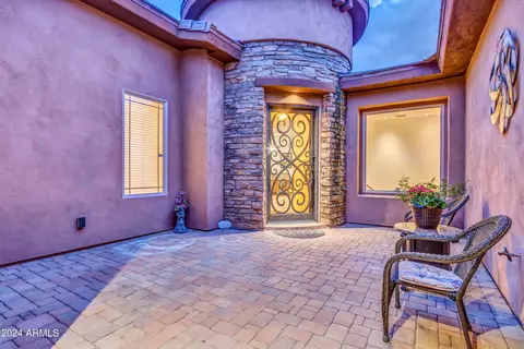 Exterior - 115 E Summerside Rd, Phoenix, AZ 85042 photo 4 of 24