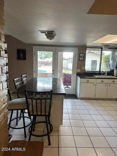 Kitchen - 12725 E Cloud Rd, Chandler, AZ 85249 photo 2 of 4