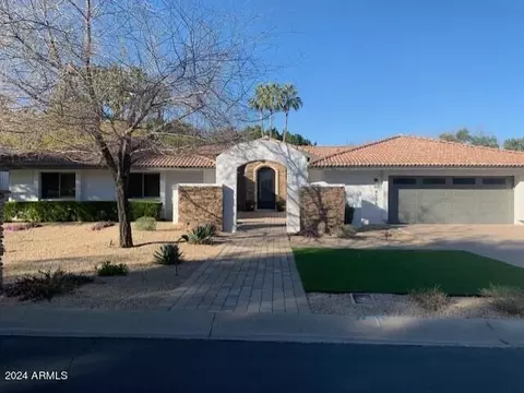4576 E Via Los Caballos --, Phoenix, AZ 85028