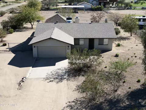 Exterior - 1345 E Galvin St, Phoenix, AZ 85086 photo 9 of 13