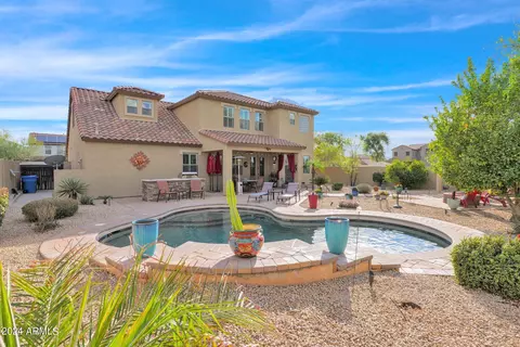 Exterior - 3102 E Turnberry Dr, Gilbert, AZ 85298 photo 8 of 16