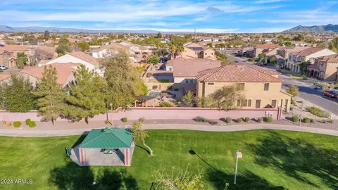 View/Area - 3102 E Turnberry Dr, Gilbert, AZ 85298 photo 8 of 10