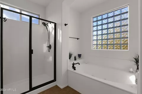 Bath - 3102 E Turnberry Dr, Gilbert, AZ 85298 photo 4 of 8