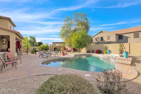 Exterior - 3102 E Turnberry Dr, Gilbert, AZ 85298 photo 7 of 16