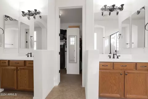 Bath - 3102 E Turnberry Dr, Gilbert, AZ 85298 photo 5 of 8