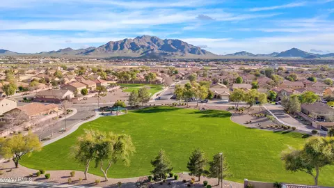 View/Area - 3102 E Turnberry Dr, Gilbert, AZ 85298 photo 9 of 10