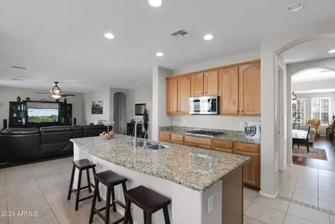 Kitchen - 3102 E Turnberry Dr, Gilbert, AZ 85298 photo 3 of 7