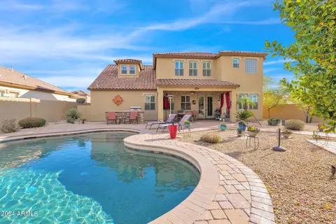 Exterior - 3102 E Turnberry Dr, Gilbert, AZ 85298 photo 9 of 16