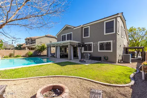 Exterior - 4118 E Laurel Ave, Gilbert, AZ 85234 photo 8 of 16