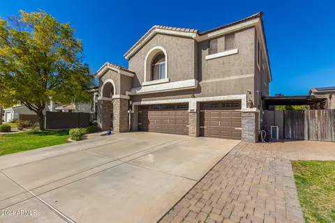 Exterior - 4118 E Laurel Ave, Gilbert, AZ 85234 photo 2 of 16
