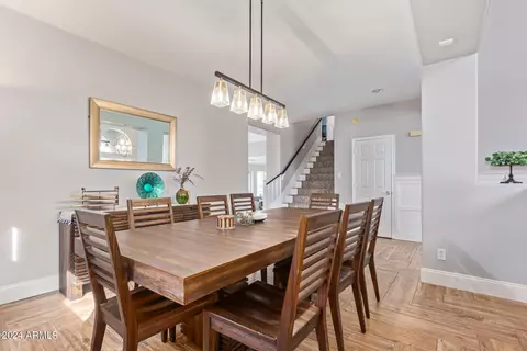 Dining - 4118 E Laurel Ave, Gilbert, AZ 85234 photo 3 of 6