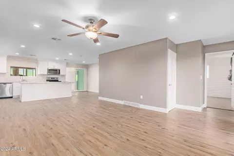 Living - 39212 N 3rd Ave, Phoenix, AZ 85086 photo 2 of 2