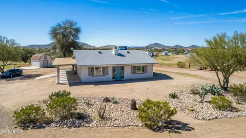 Exterior - 39212 N 3rd Ave, Phoenix, AZ 85086 photo 22 of 24