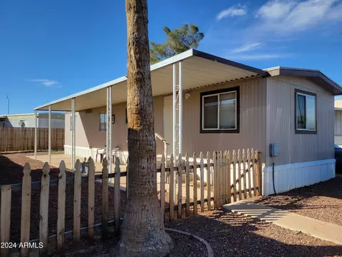 8427 W Glendale Ave #26, Glendale, AZ 85305
