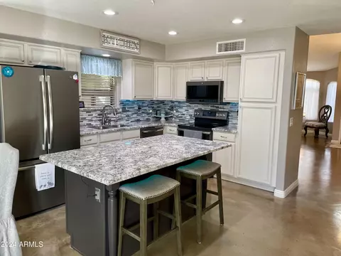 Kitchen - 2219 W Mark Ln, Phoenix, AZ 85085 photo 2 of 4