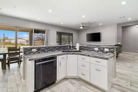 1308 E Tumbleweed Dr, Phoenix, AZ 85085 photo 9