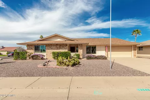 13246 W La Terraza Dr, Sun City West, AZ 85375