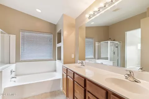 3910 E Pollack St, Phoenix, AZ 85042 photo 14
