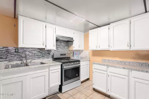 730 S Country Club Dr #58, Mesa, AZ 85210