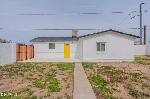 Exterior - 3302 E Pierce St, Phoenix, AZ 85008 photo 2 of 4