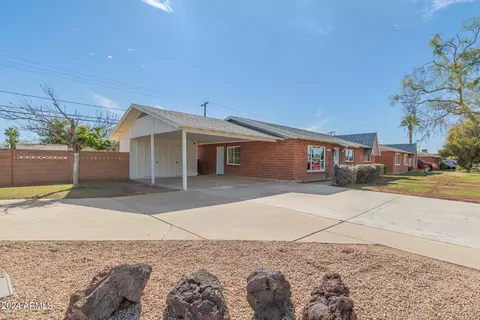 Exterior - 4107 W Ocotillo Rd, Phoenix, AZ 85019 photo 2 of 16