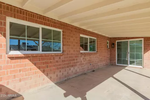 Exterior - 4107 W Ocotillo Rd, Phoenix, AZ 85019 photo 6 of 16
