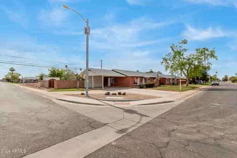 Exterior - 4107 W Ocotillo Rd, Phoenix, AZ 85019 photo 14 of 16