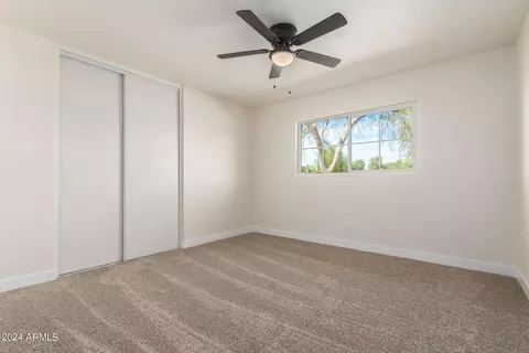 Bedroom - 4107 W Ocotillo Rd, Phoenix, AZ 85019 photo 4 of 6