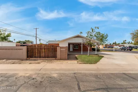 Exterior - 4107 W Ocotillo Rd, Phoenix, AZ 85019 photo 15 of 16