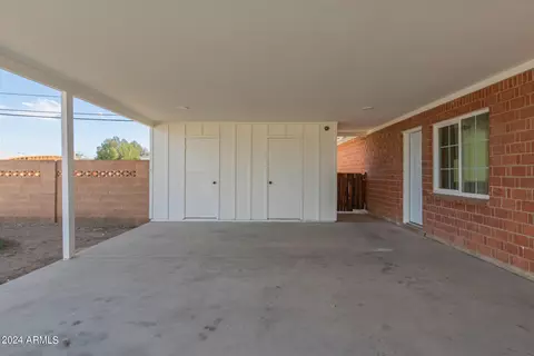Exterior - 4107 W Ocotillo Rd, Phoenix, AZ 85019 photo 4 of 16