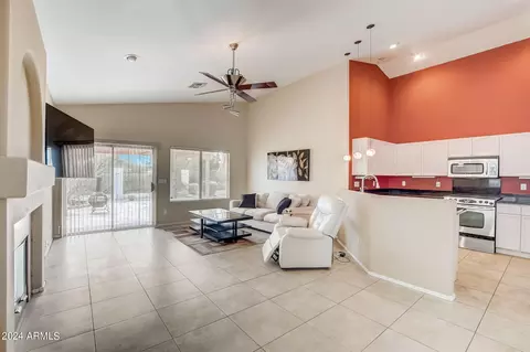 1301 E Sheena Dr, Phoenix, AZ 85022 photo 6