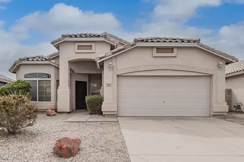 909 W Tremaine Ave, Gilbert, AZ 85233