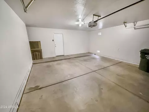 Exterior - 6015 S 21st Dr, Phoenix, AZ 85041 photo 3 of 8