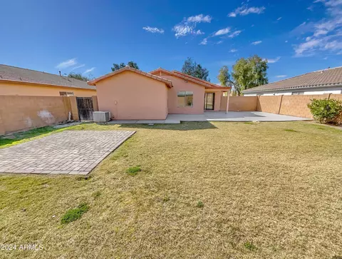 Exterior - 6015 S 21st Dr, Phoenix, AZ 85041 photo 8 of 8