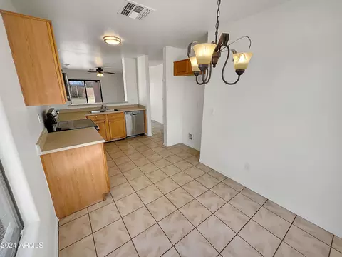 Kitchen - 6015 S 21st Dr, Phoenix, AZ 85041 photo 4 of 4