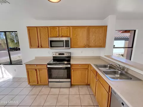 Kitchen - 6015 S 21st Dr, Phoenix, AZ 85041 photo 1 of 4