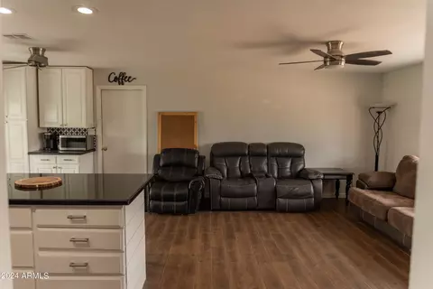 55 W 14th Ave, Apache Junction, AZ 85120 photo 5