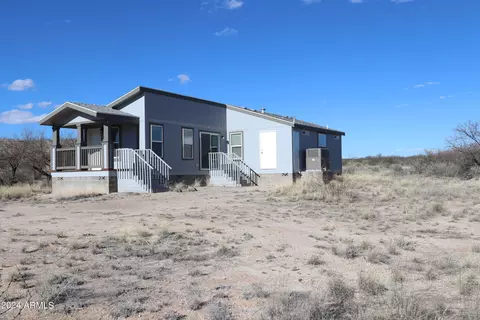 1446 E Morris Ln E #1, Benson, AZ 85602