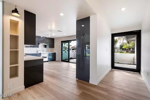 1136 E Wesleyan Dr, Tempe, AZ 85282 photo 3