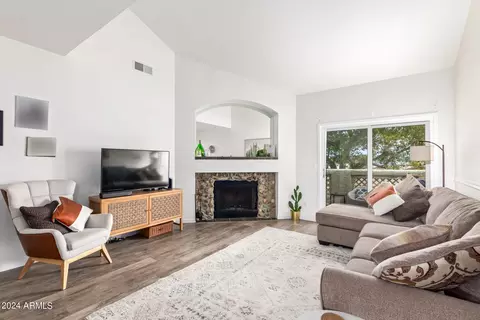 930 N Mesa Dr #2004, Mesa, AZ 85201