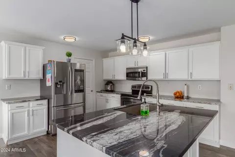 255 E Sheffield Ct, Gilbert, AZ 85296 photo 7