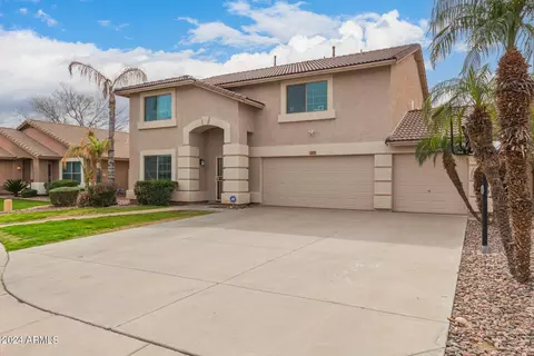 255 E Sheffield Ct, Gilbert, AZ 85296 photo 3